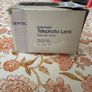 Automatic Telephoto Lens 135 MM / F. 2.8